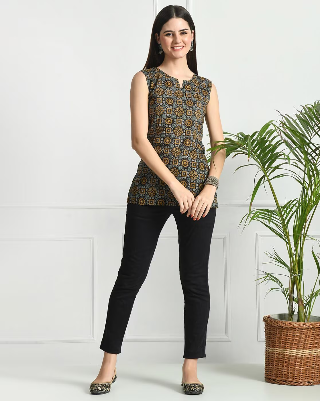 LIVING ROOTS Pure Cotton Ethenic Casual Short Staright Kurti for Girls/Women 3/4 Sleeve (6486)