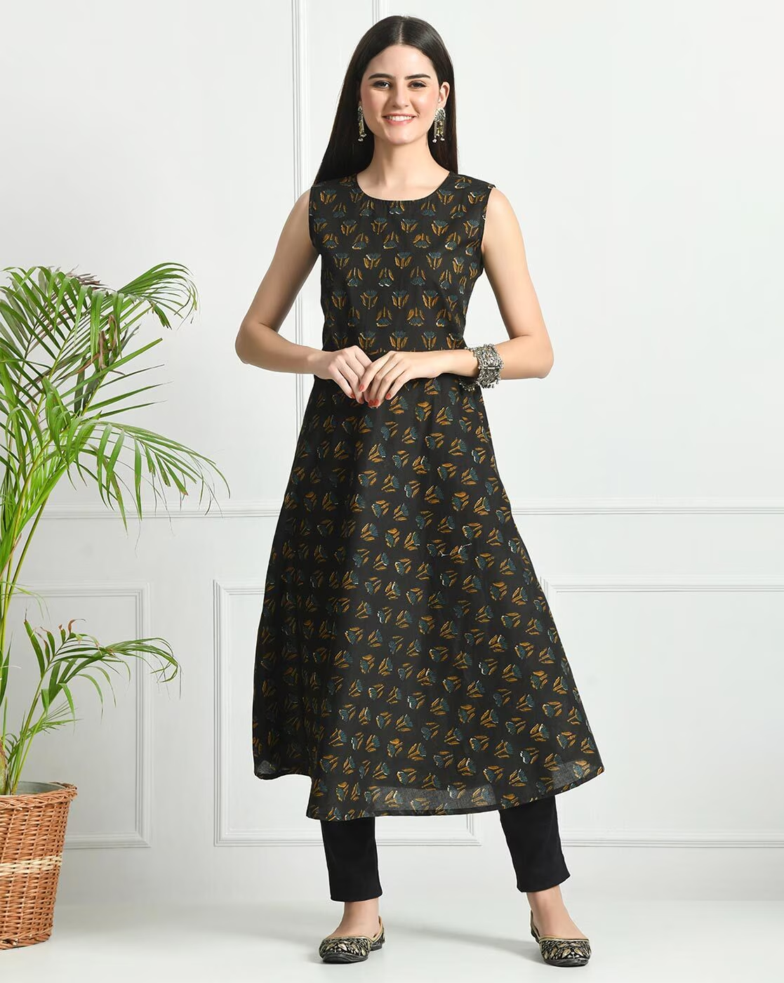 LIVING ROOTS Pure Cotton Ethenic Casual Short Staright Kurti for Girls/Women 3/4 Sleeve (6489)
