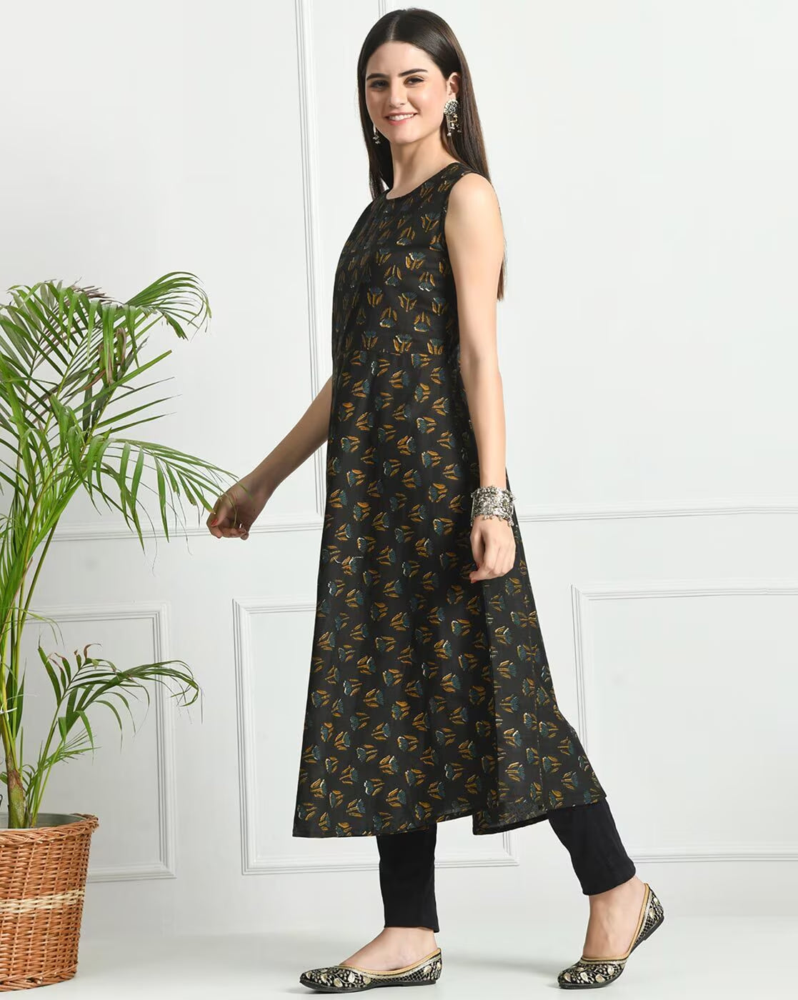 LIVING ROOTS Pure Cotton Ethenic Casual Short Staright Kurti for Girls/Women 3/4 Sleeve (6489)