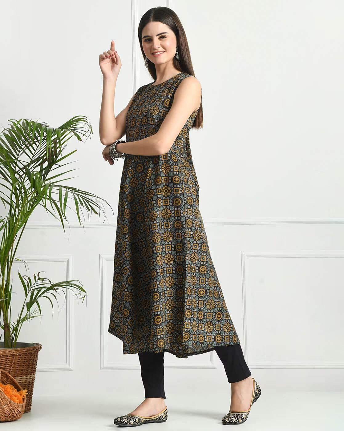 LIVING ROOTS Pure Cotton Ethenic Casual Short Staright Kurti for Girls/Women 3/4 Sleeve (6490)