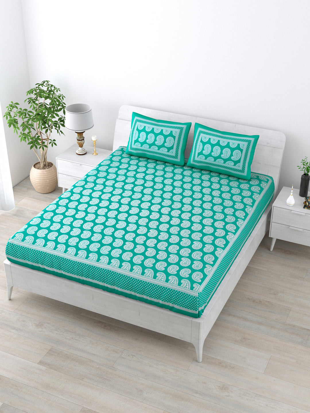 Queen Size Double Bedsheet Pure Cotton Fabric Green Colour Printed Bedsheet with 2 Pillow Covers