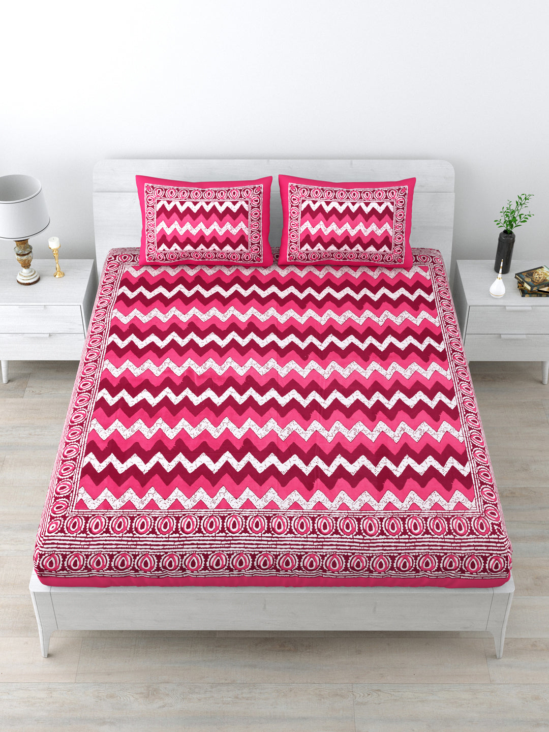 Double Bedsheet Queen Size Pure Cotton Fabric Wrinkle Free Pink Colour