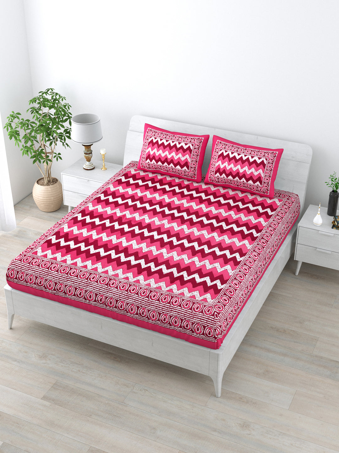 LIVING ROOTS Double Bedsheet Queen Size Pure Cotton Fabric Wrinkle Free Pink Colour (31-180-B)