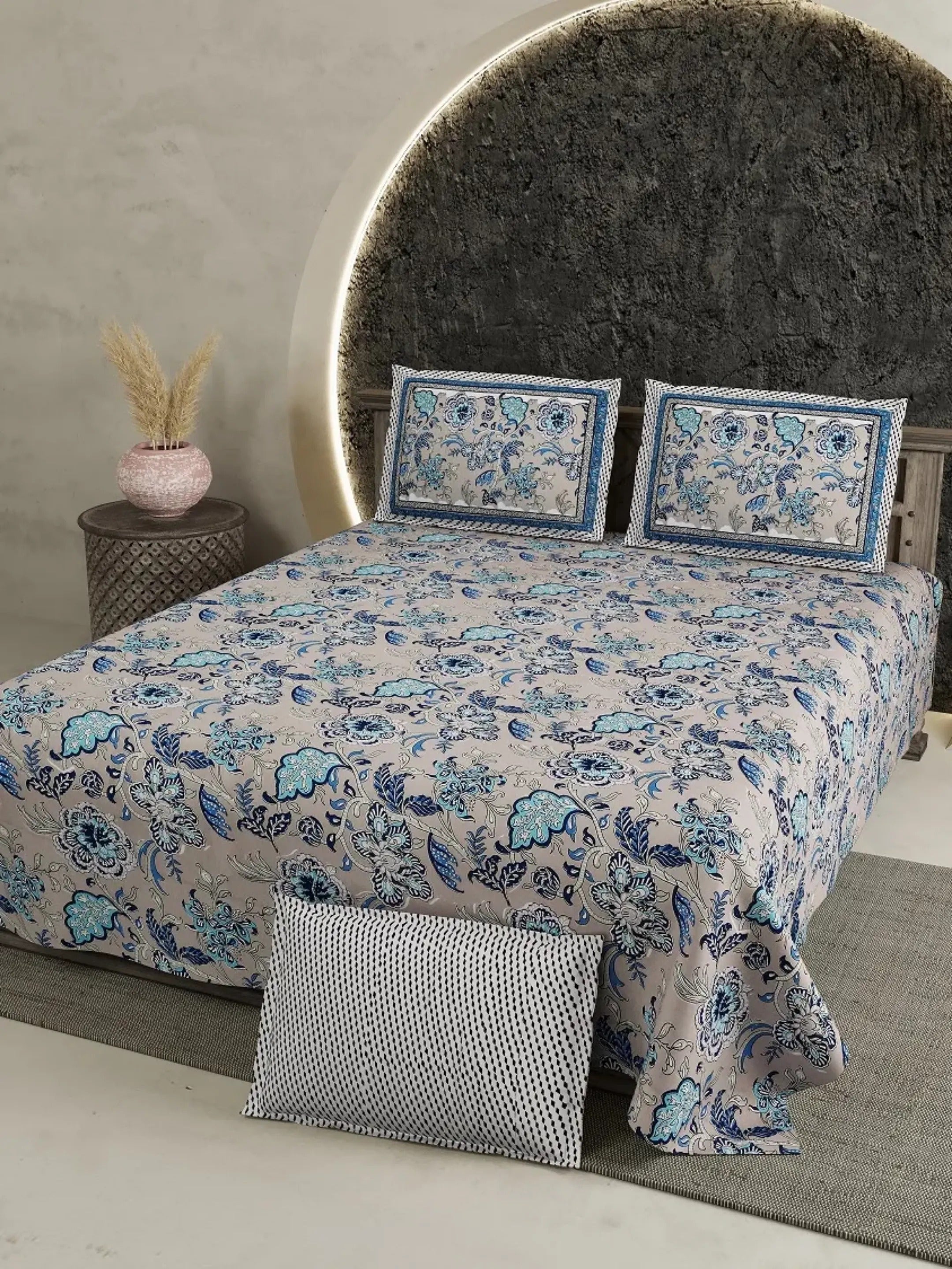 LIVING ROOTS  1 Super King Size Bedsheet with 2 Pillow Cover 104*104 inches (8.6*8.6 Feet) | | Rich Fast Colour with No Colour Bleeding | Soft Skin Friendly (422-A)
