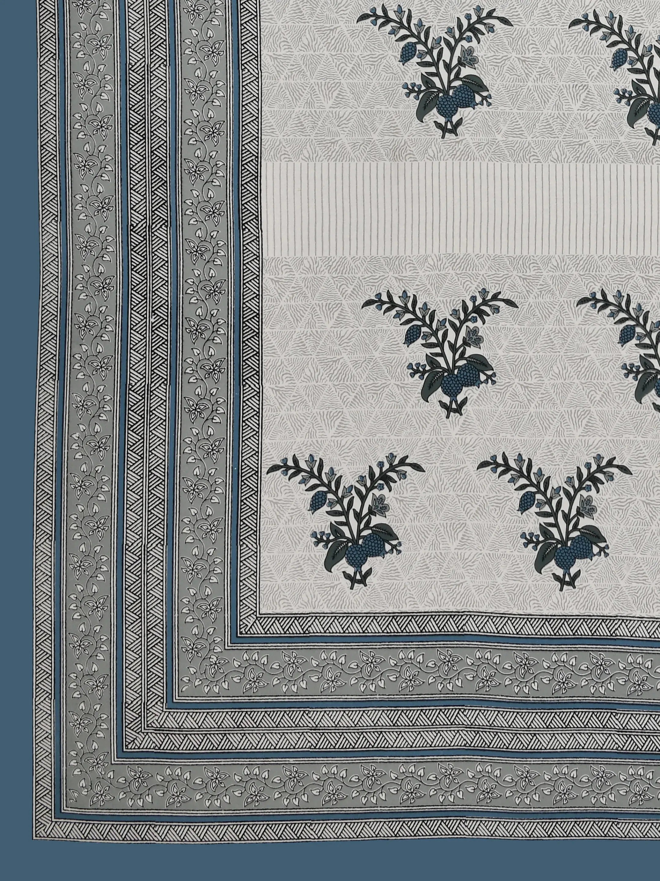 LIVING ROOTS Jaipuri Hand Block Print Double King Cotton 86*104 Inches (7.1*8.6 Feet) With 2 Pillow Cover | 220 TC | Rich Fast Colour With No Colour Bleeding (472-C) (Blue)