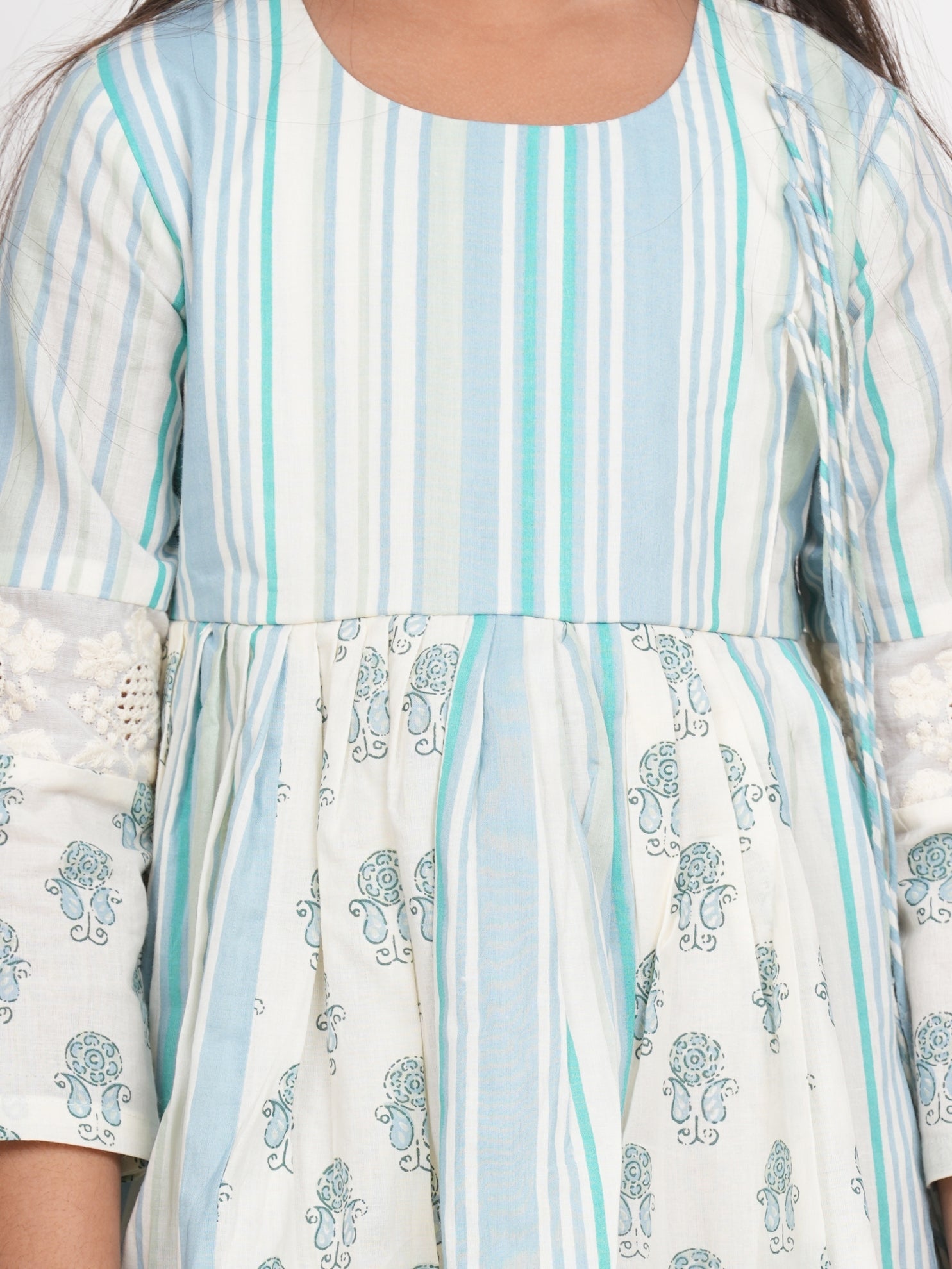 LIVING ROOTS Block Printed White and Blue Round Neck Dress for Girls (G-1PC-006-3-4Y)