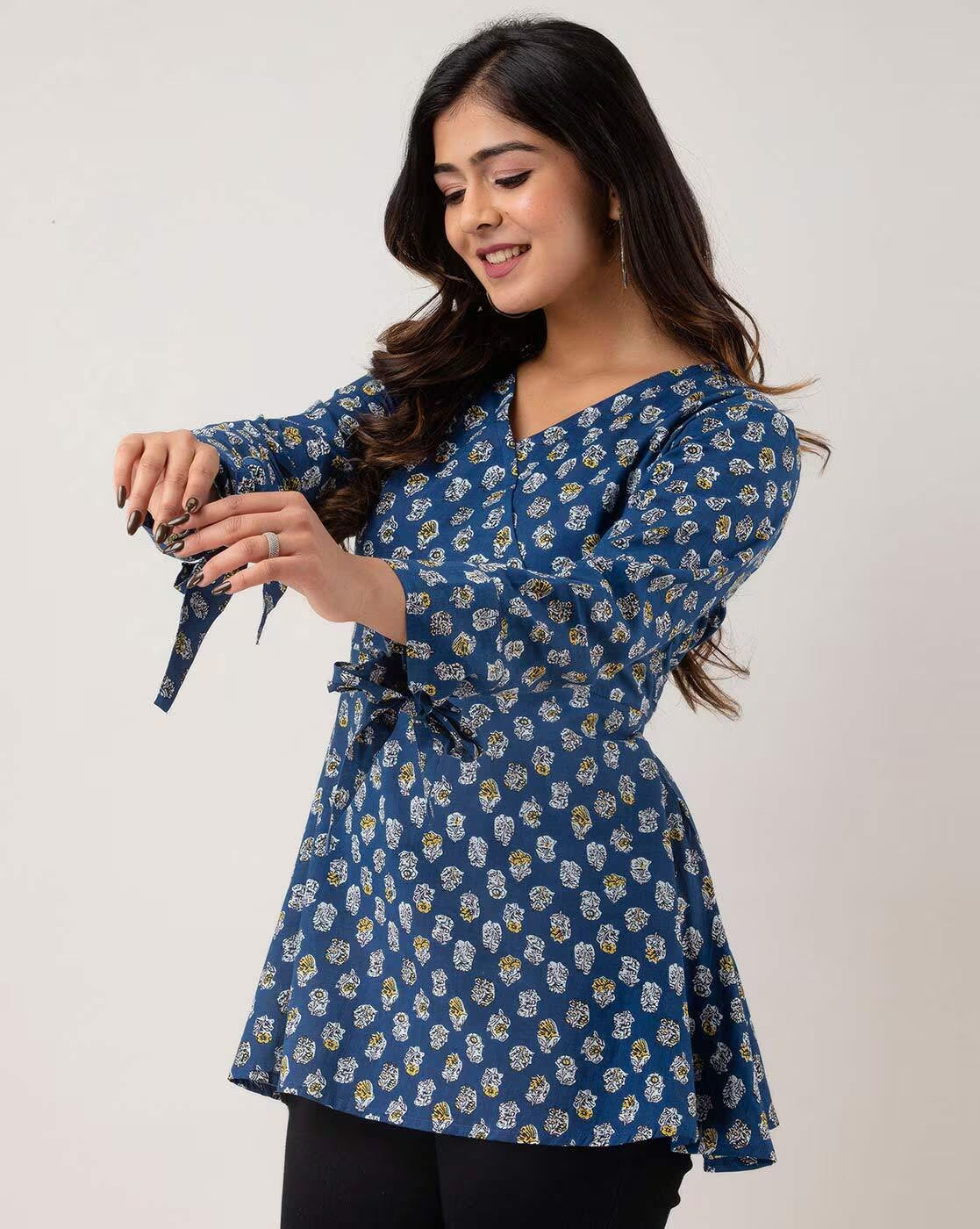 LIVING ROOTS Pure Cotton Ethenic Casual Short Staright Kurti for Girls/Women 3/4 Sleeve (6107)