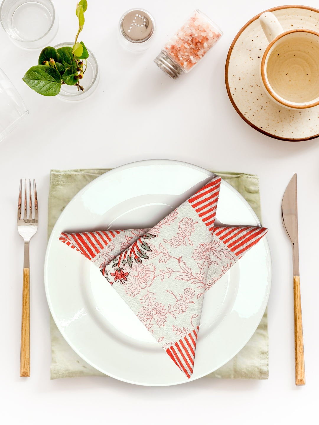 Living Roots Canvas Cotton Table Napkins(6 Piece) White & Pink, Table PlaceNapkins, Elegant Dining Dcor | Wipeable | Heat-Resistant | Easy to Maintain - Perfect for Protecting Your Dining Table (71-NAPKIN6PC-007)
