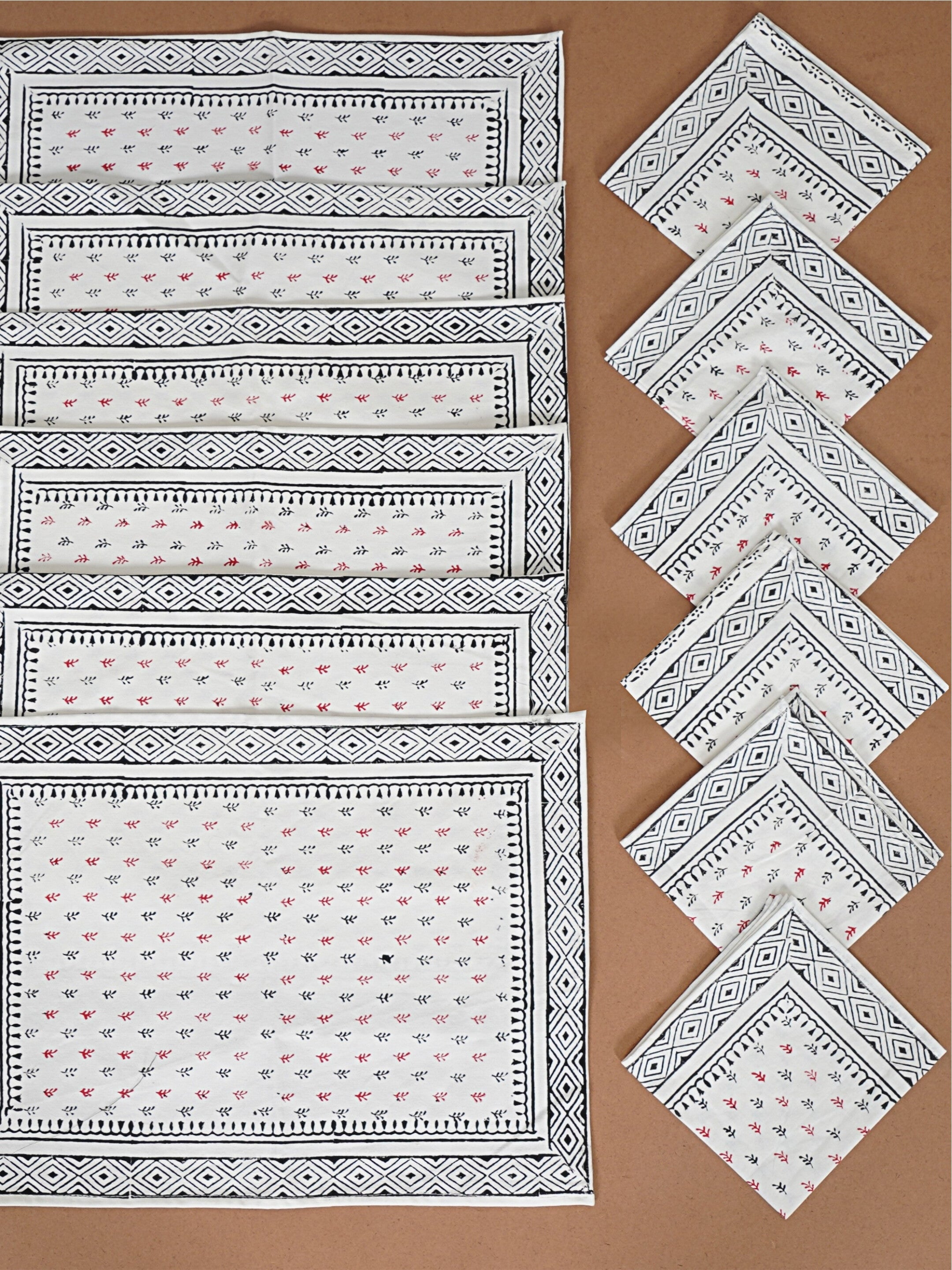 Living Roots Canvas Cotton Table Napkins(6 Piece) White & Black, Table PlaceNapkins, Elegant Dining Dcor | Wipeable | Heat-Resistant | Easy to Maintain - Perfect for Protecting Your Dining Table (71-NAPKIN6PC-008)