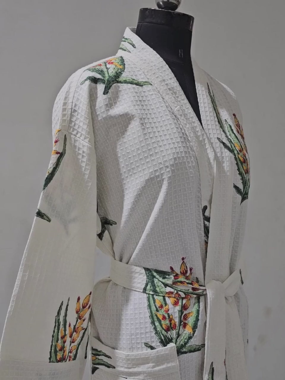 Living Roots Cotton Waffle Handblock Printed Unisex Bathrobe - Free Size (Set Of 1) (001)