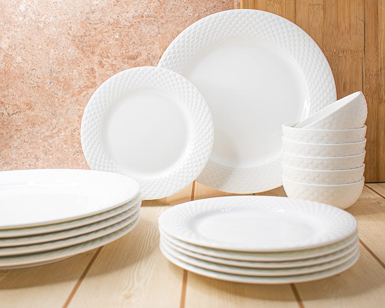 Ripple Georgian Plain White Dinner Set of 18, for Six Persons