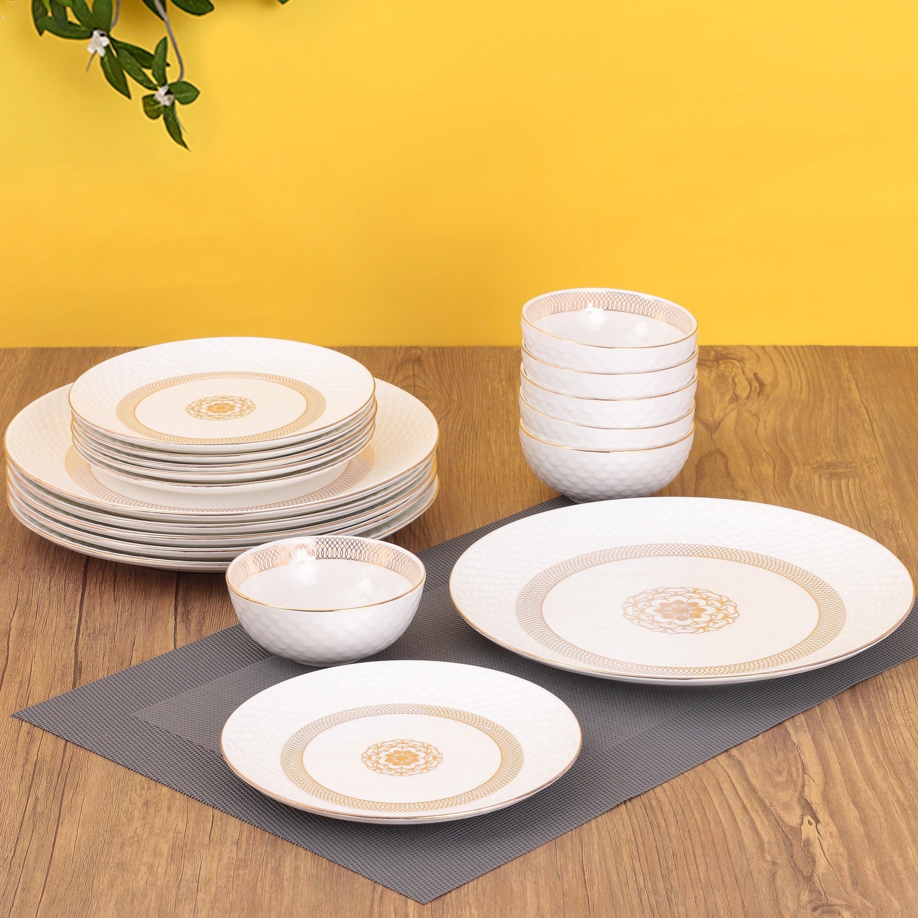 Clay Craft Set Of Dinnerware Ripple Dinner Set Of 18 Pieces