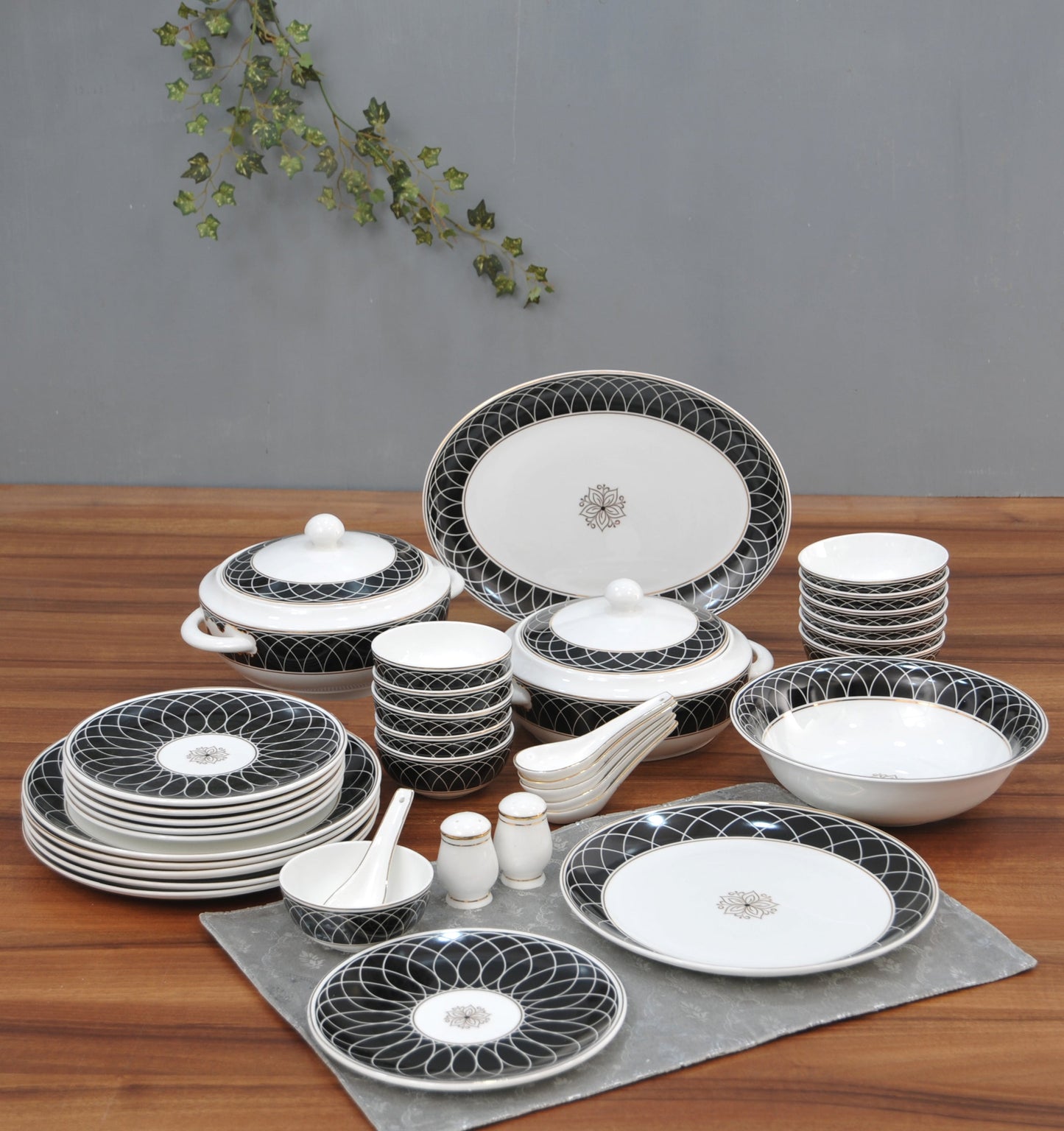 Urmi Noir Black Dinner Set of 40, Serves Six Persons (N403)