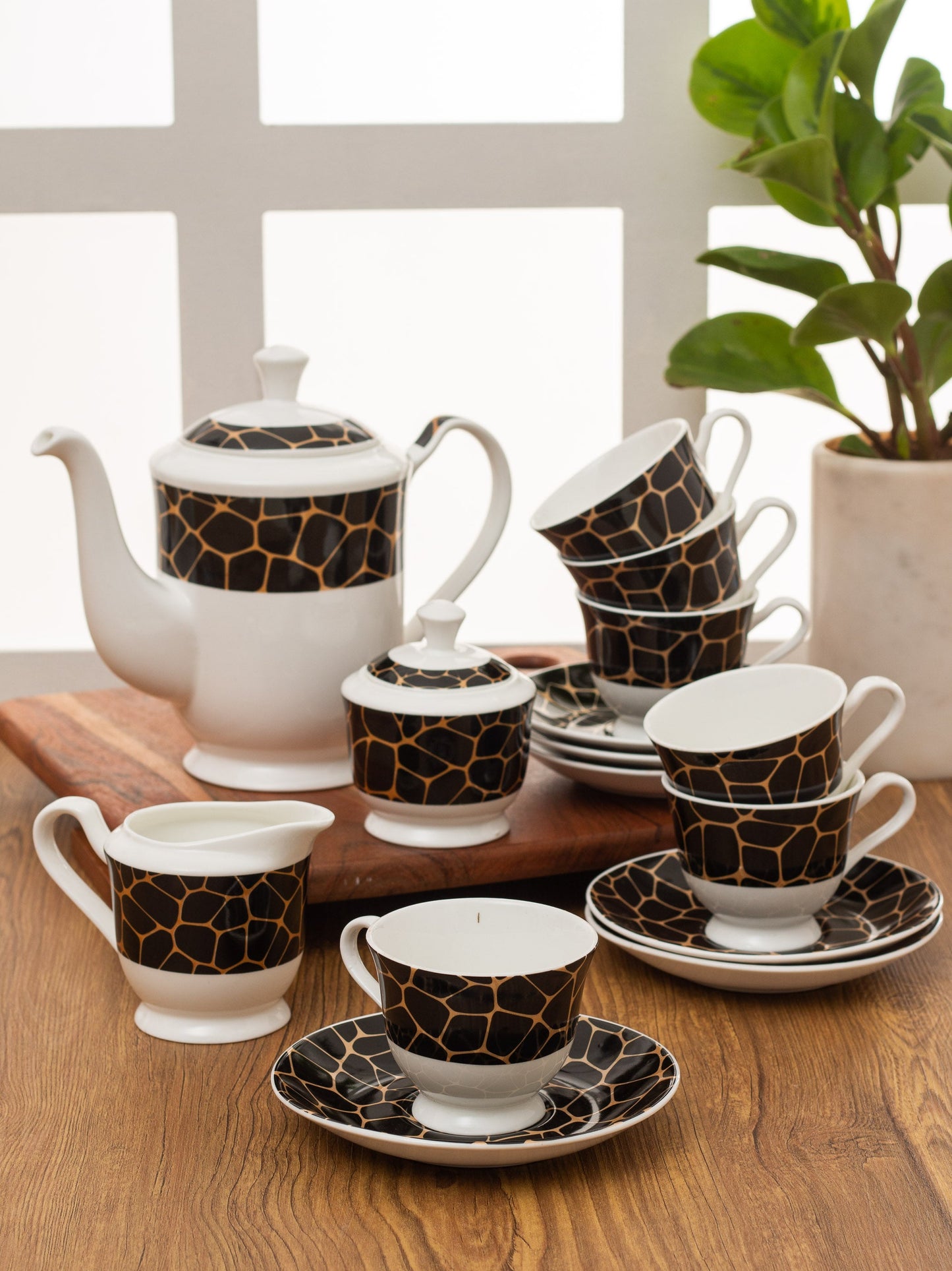 New Georgian Black Nest Tea Set of 15 (S361)